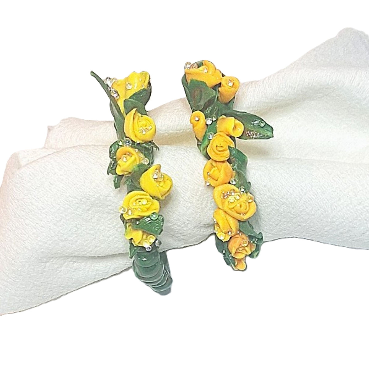 Set of 4 Yellow Tea Rose Napkin Rings Made in the USA.