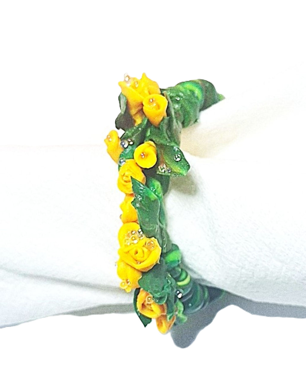 Set of 4 Yellow Tea Rose Napkin Rings Made in the USA.