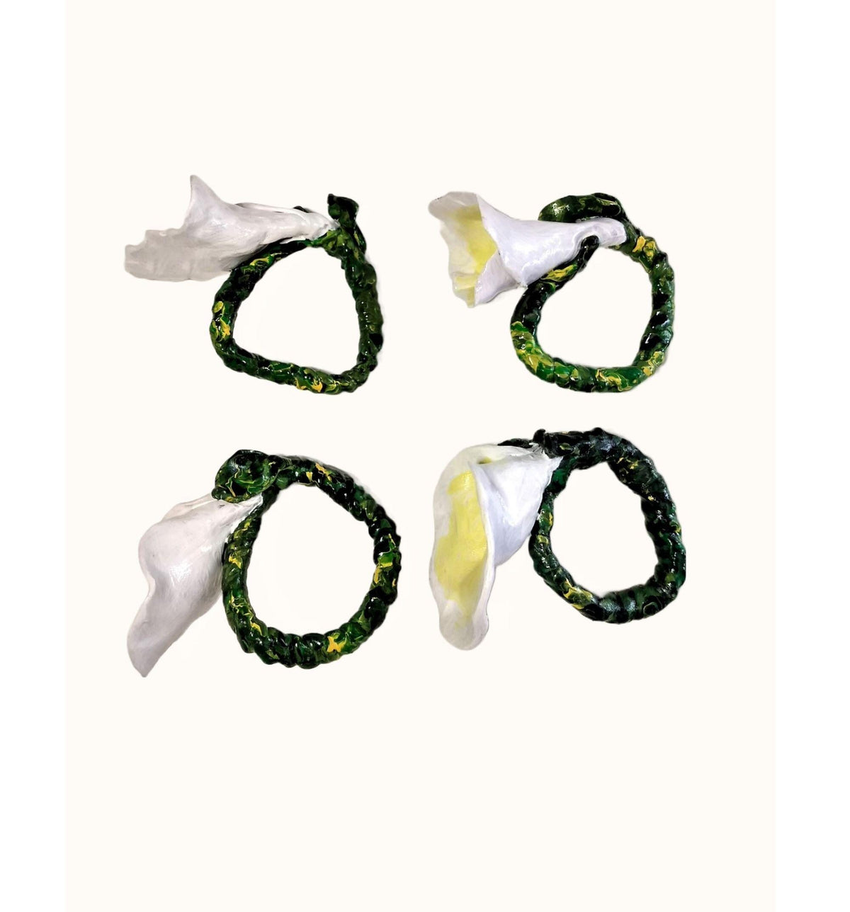 Calla Lily Set of 4 Yellow Center Napkin Rings